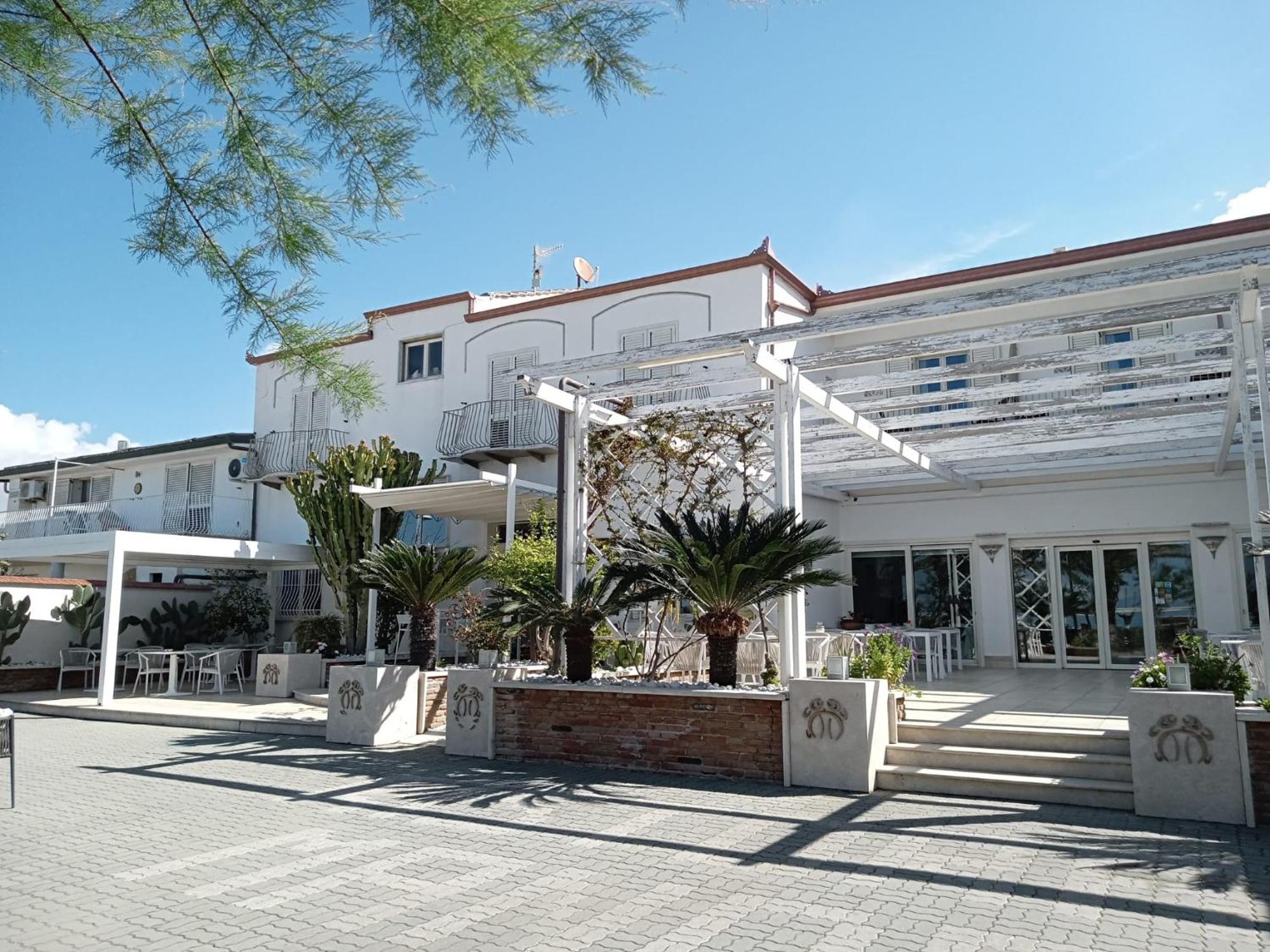 Hotel Mandetta - Adults Only Paestum Dış mekan fotoğraf